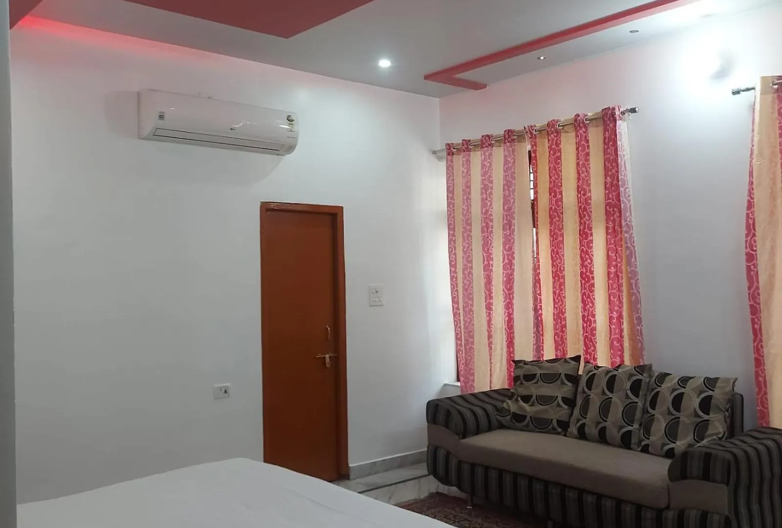 منزل للإقامة Sangam Homes فاراناسي